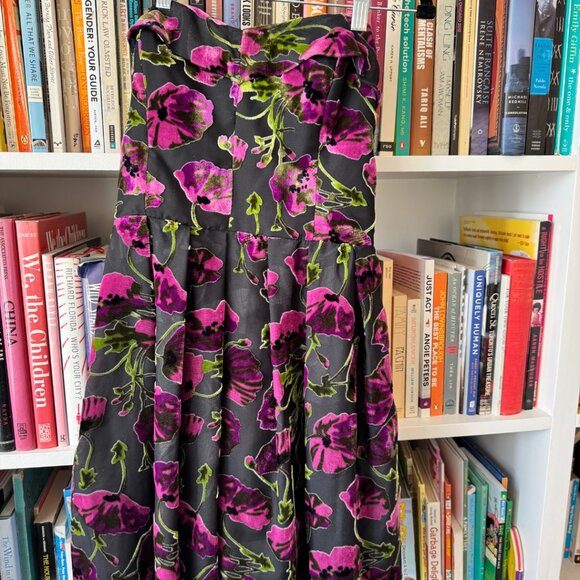 90s Vintage Betsey Johnson Strapless Velvet Dress - Picture 4 of 5